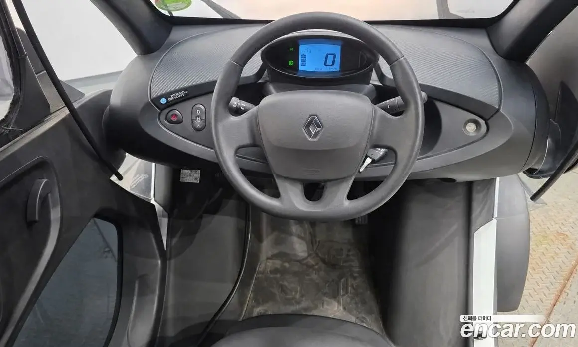 Renault (Samsung) Twizy 2017 0.1 автомат (гидро), фото 7