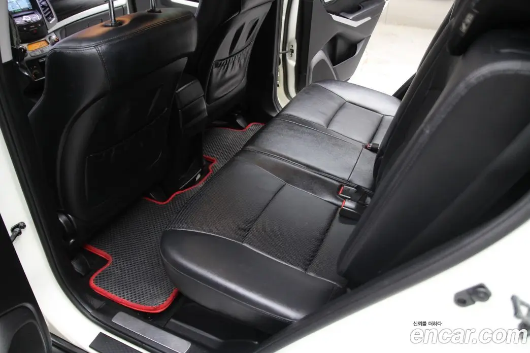 SsangYong Korando 2014 2.0 автомат (гидро), фото 12
