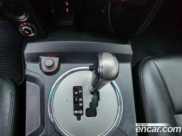 SsangYong Korando 2016 2.0 автомат (гидро), миниатюра 9