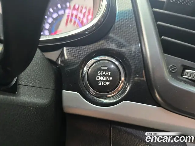 SsangYong Korando 2017 2.2 автомат (гидро), миниатюра 12