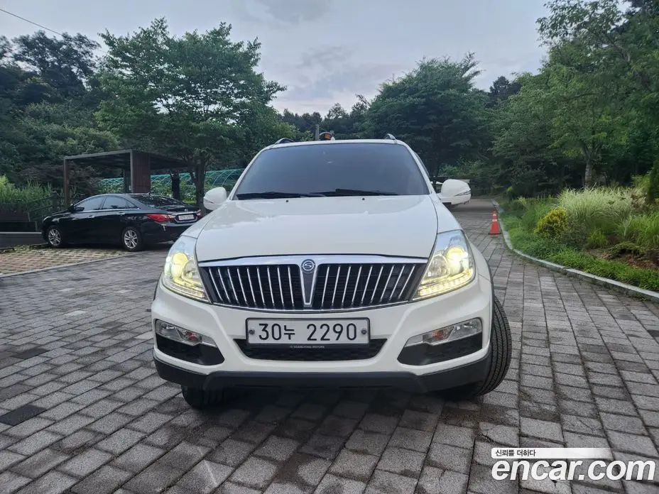 SsangYong Rexton 2015 2.0 автомат (гидро), фото 1 SsangYong Rexton 2015 2.0 автомат (гидро), фото 1