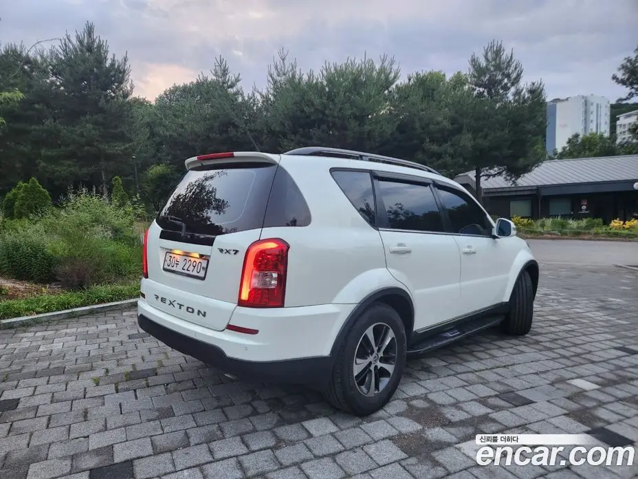 SsangYong Rexton 2015 2.0 автомат (гидро), фото 4 SsangYong Rexton 2015 2.0 автомат (гидро), фото 4