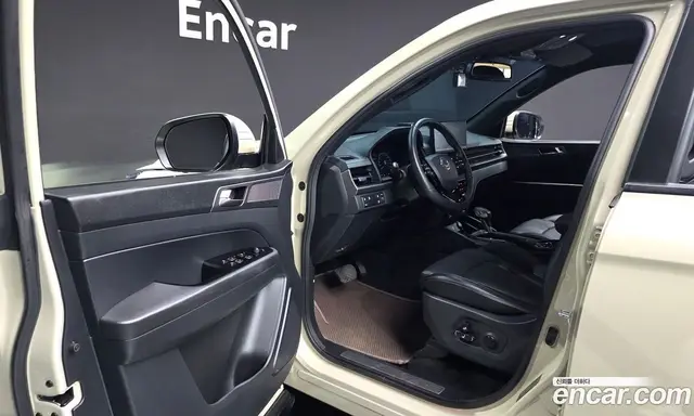 SsangYong Rexton 2024 2.2 автомат (гидро), миниатюра 10 SsangYong Rexton 2024 2.2 автомат (гидро), миниатюра 10