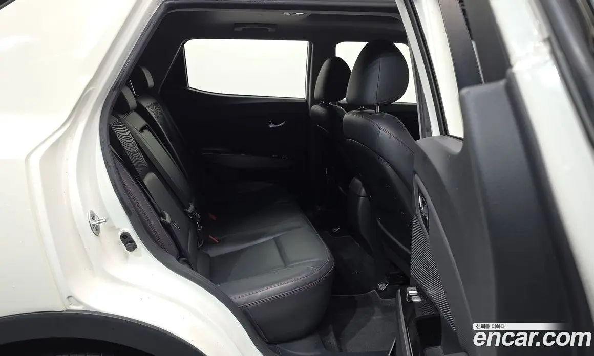 SsangYong TIBOLI 2017 1.6 автомат (гидро), фото 12 SsangYong TIBOLI 2017 1.6 автомат (гидро), фото 12