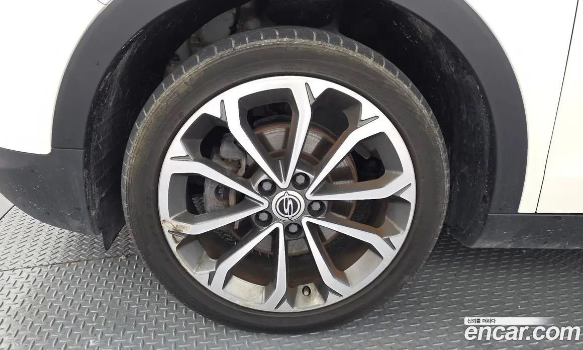 SsangYong TIBOLI 2017 1.6 автомат (гидро), фото 5 SsangYong TIBOLI 2017 1.6 автомат (гидро), фото 5