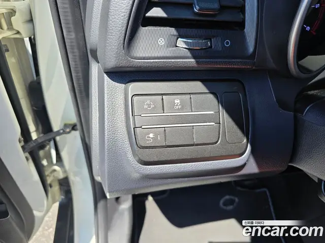 SsangYong TIBOLI 2017 1.6 автомат (гидро), миниатюра 11 SsangYong TIBOLI 2017 1.6 автомат (гидро), миниатюра 11