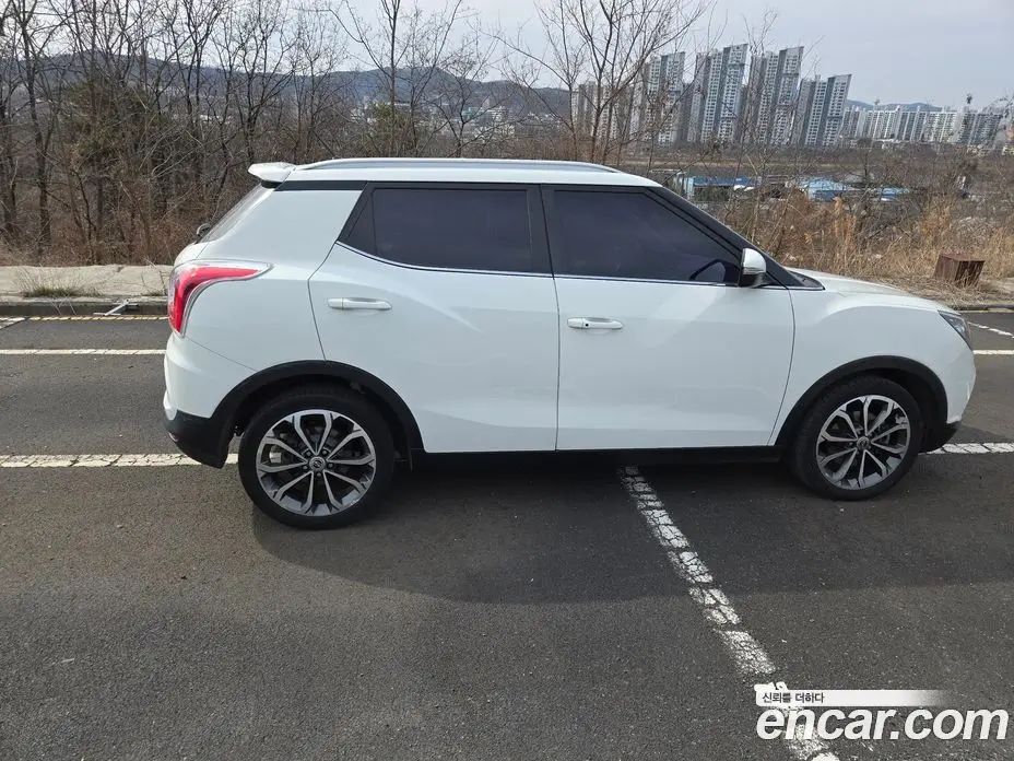 SsangYong TIBOLI 2017 1.6 автомат (гидро), фото 3 SsangYong TIBOLI 2017 1.6 автомат (гидро), фото 3