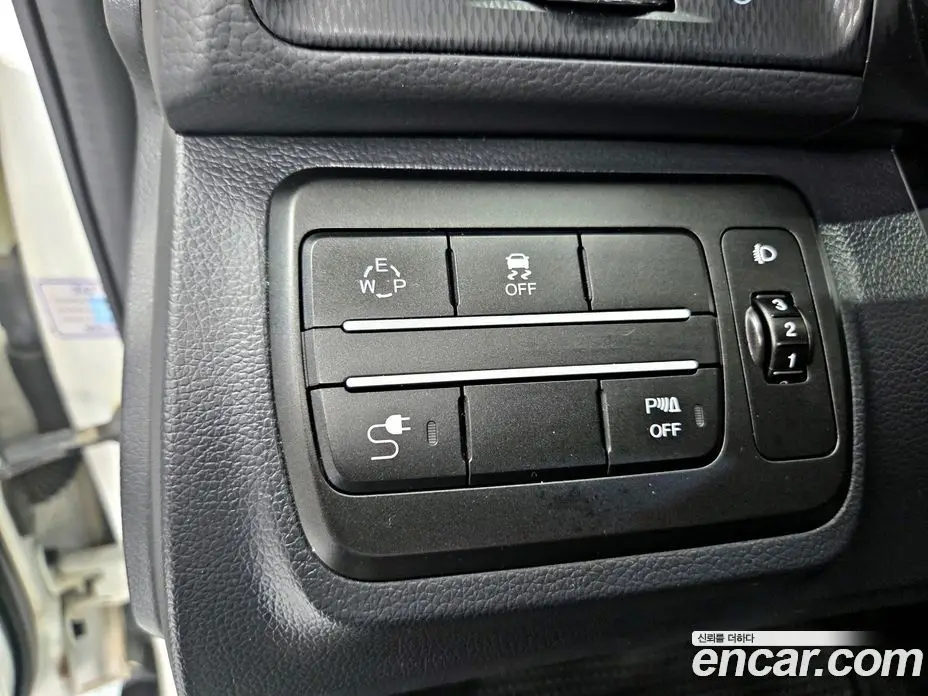 SsangYong TIBOLI 2017 1.6 автомат (гидро), фото 18 SsangYong TIBOLI 2017 1.6 автомат (гидро), фото 18