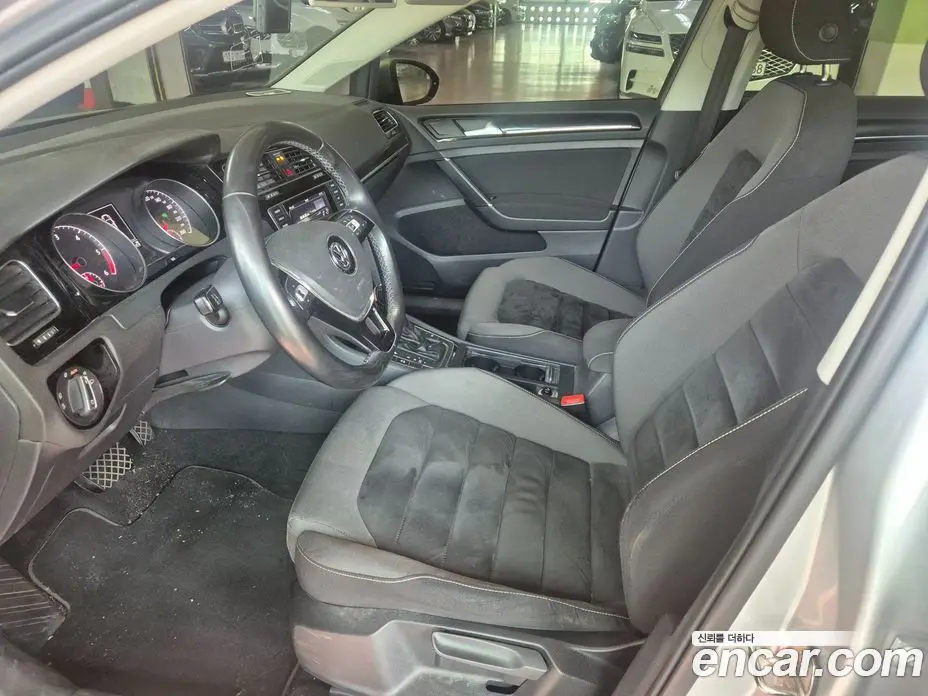 Volkswagen Golf 2013 2.0 автомат (гидро), фото 10 Volkswagen Golf 2013 2.0 автомат (гидро), фото 10