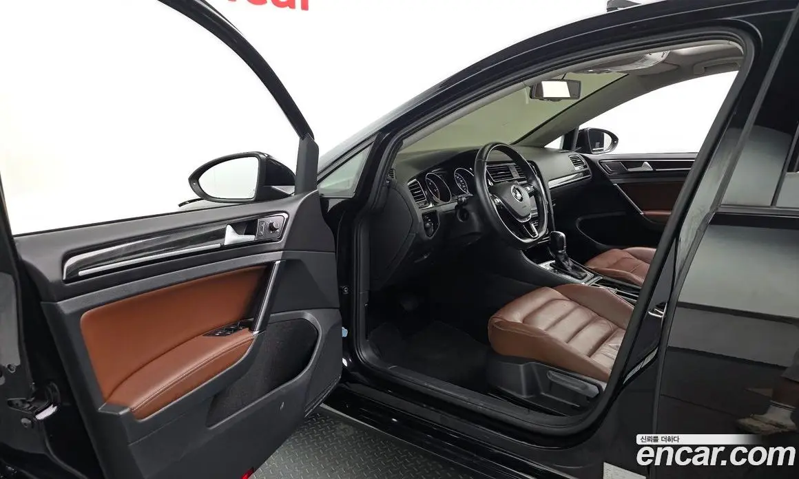 Volkswagen Golf 2014 2.0 автомат (гидро), фото 10 Volkswagen Golf 2014 2.0 автомат (гидро), фото 10