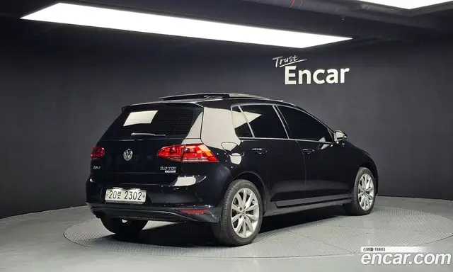 Volkswagen Golf 2015 2.0 автомат (гидро), миниатюра 2