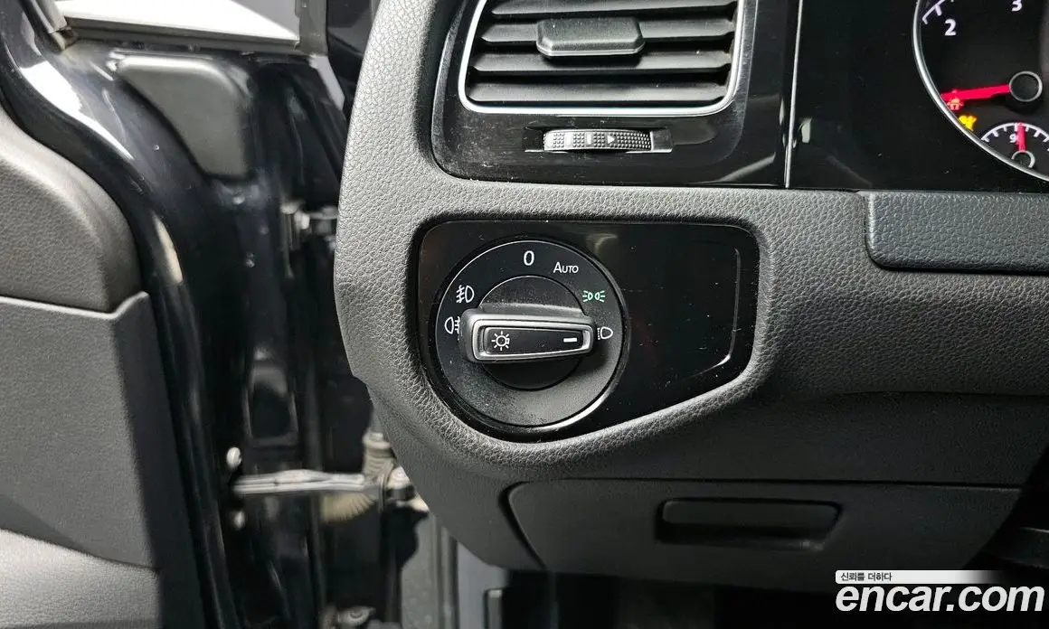 Volkswagen Golf 2015 2.0 автомат (гидро), фото 17