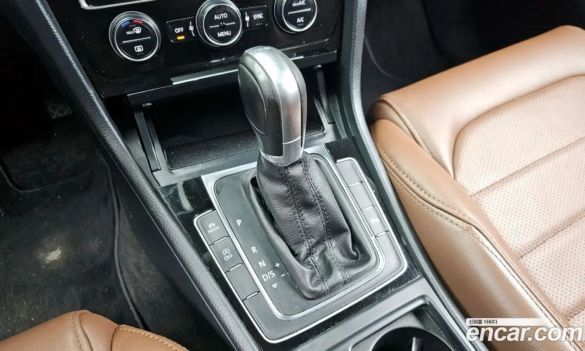 Volkswagen Golf 2015 2.0 автомат (гидро), фото 9