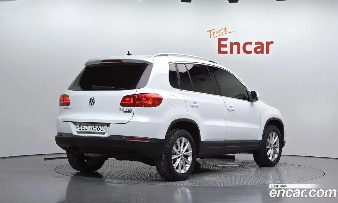 Volkswagen Tiguan 2016 2.0 автомат (гидро), фото 2 Volkswagen Tiguan 2016 2.0 автомат (гидро), фото 2