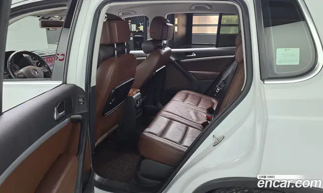 Volkswagen Tiguan 2016 2.0 автомат (гидро), миниатюра 11 Volkswagen Tiguan 2016 2.0 автомат (гидро), миниатюра 11