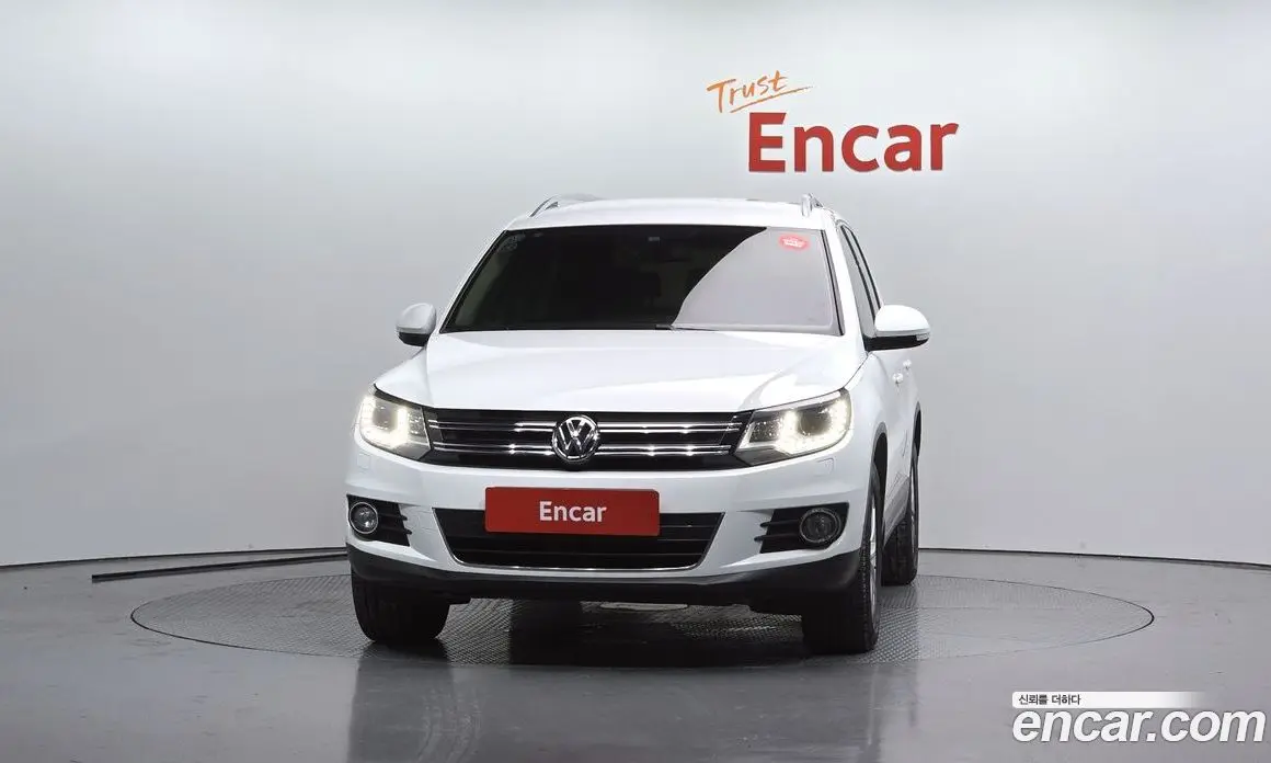 Volkswagen Tiguan 2016 2.0 автомат (гидро), фото 3 Volkswagen Tiguan 2016 2.0 автомат (гидро), фото 3