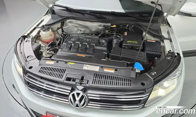 Volkswagen Tiguan 2016 2.0 автомат (гидро), миниатюра 6 Volkswagen Tiguan 2016 2.0 автомат (гидро), миниатюра 6