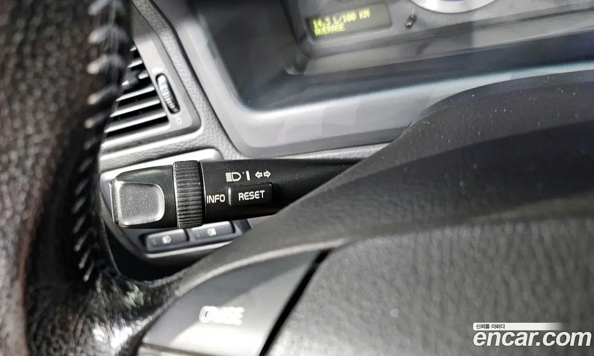 Volvo S60 2005 2.5 автомат (гидро), фото 17 Volvo S60 2005 2.5 автомат (гидро), фото 17