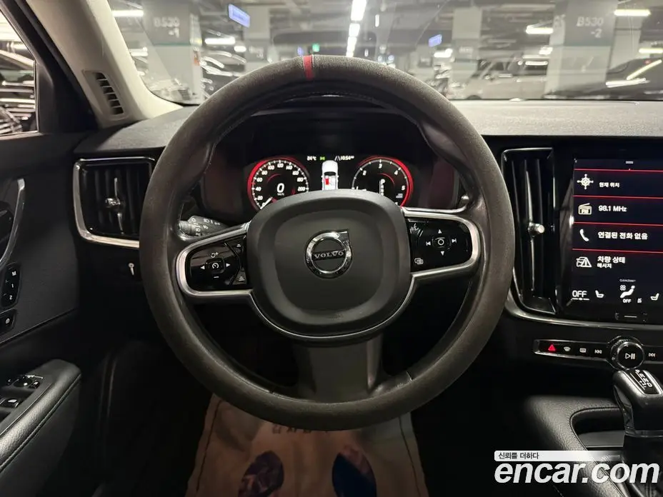 Volvo S90 2018 2.0 автомат (гидро), фото 8 Volvo S90 2018 2.0 автомат (гидро), фото 8