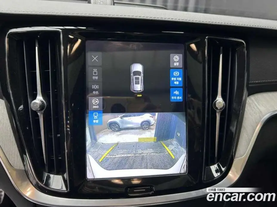 Volvo V60 2022 2.0 автомат (гидро), фото 11