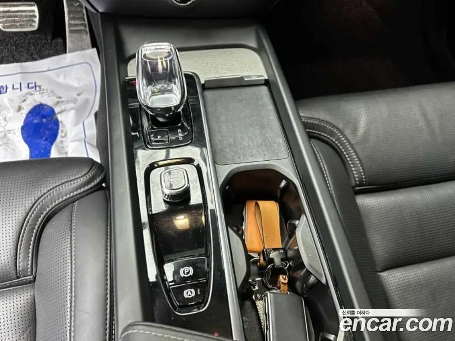 Volvo V60 2022 2.0 автомат (гидро), фото 14