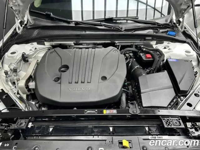 Volvo V60 2022 2.0 автомат (гидро), миниатюра 5