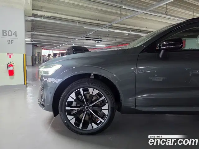 Volvo XC60 2026 2.0 автомат (гидро), миниатюра 5 Volvo XC60 2026 2.0 автомат (гидро), миниатюра 5