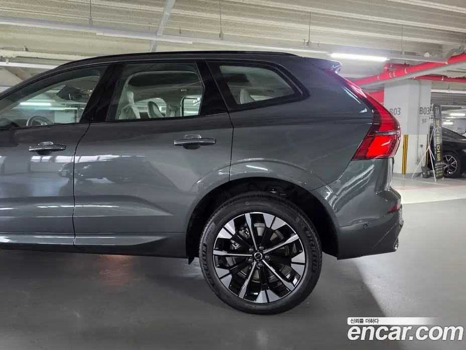 Volvo XC60 2026 2.0 автомат (гидро), фото 6 Volvo XC60 2026 2.0 автомат (гидро), фото 6