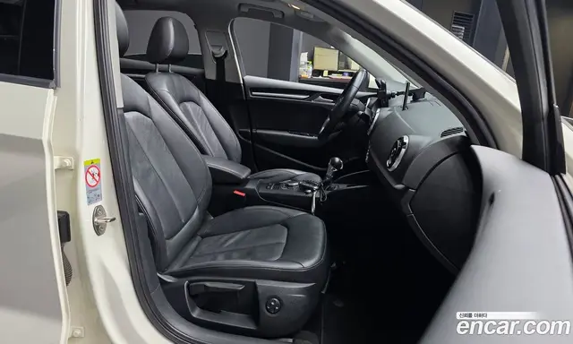 Audi A3 2015 1.6 автомат (гидро), миниатюра 11