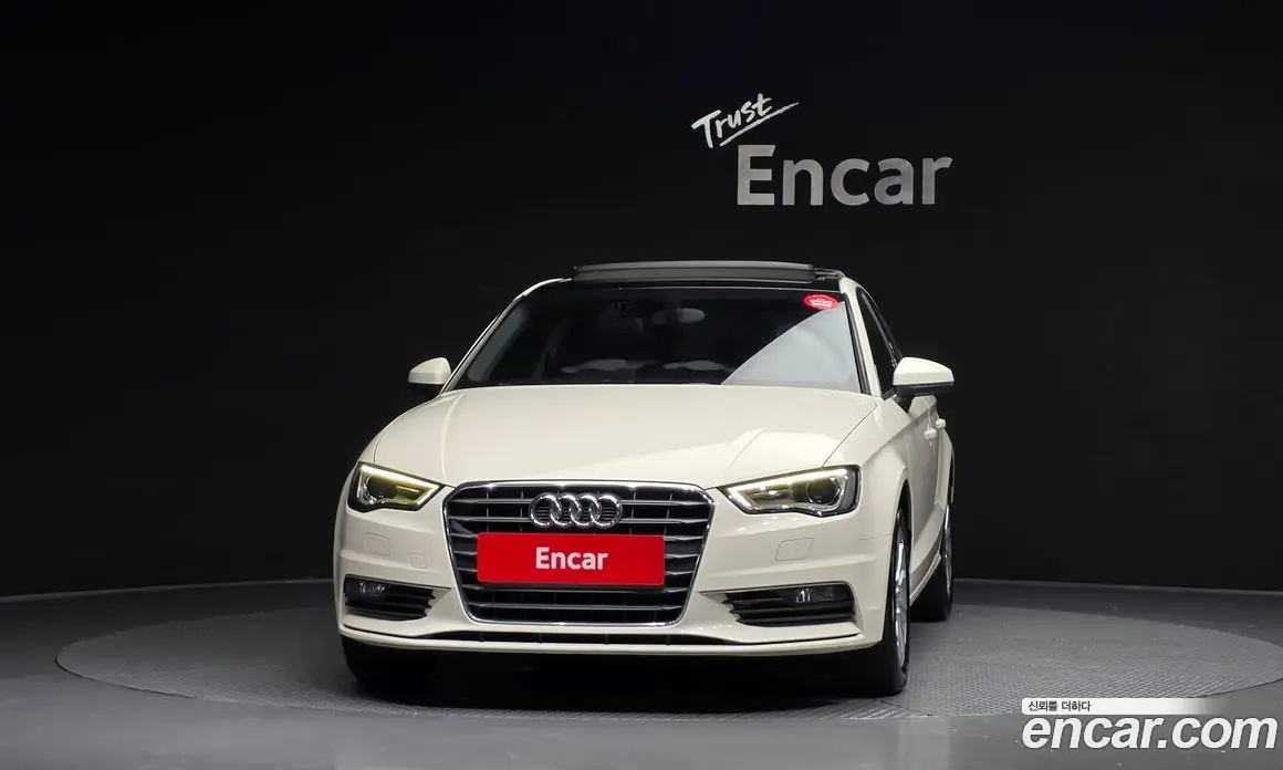 Audi A3 2015 1.6 автомат (гидро), фото 3