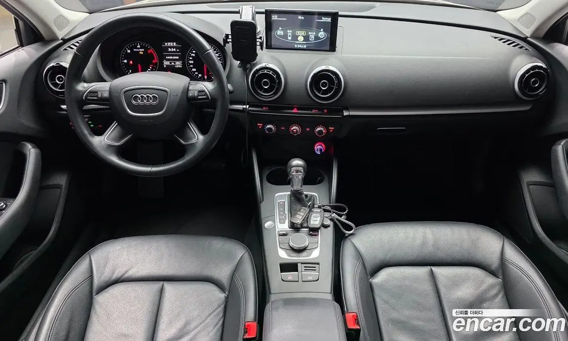 Audi A3 2015 1.6 автомат (гидро), фото 7