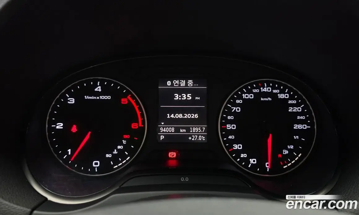 Audi A3 2015 1.6 автомат (гидро), фото 8