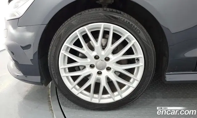 Audi A6 2018 2.0 автомат (гидро), миниатюра 5