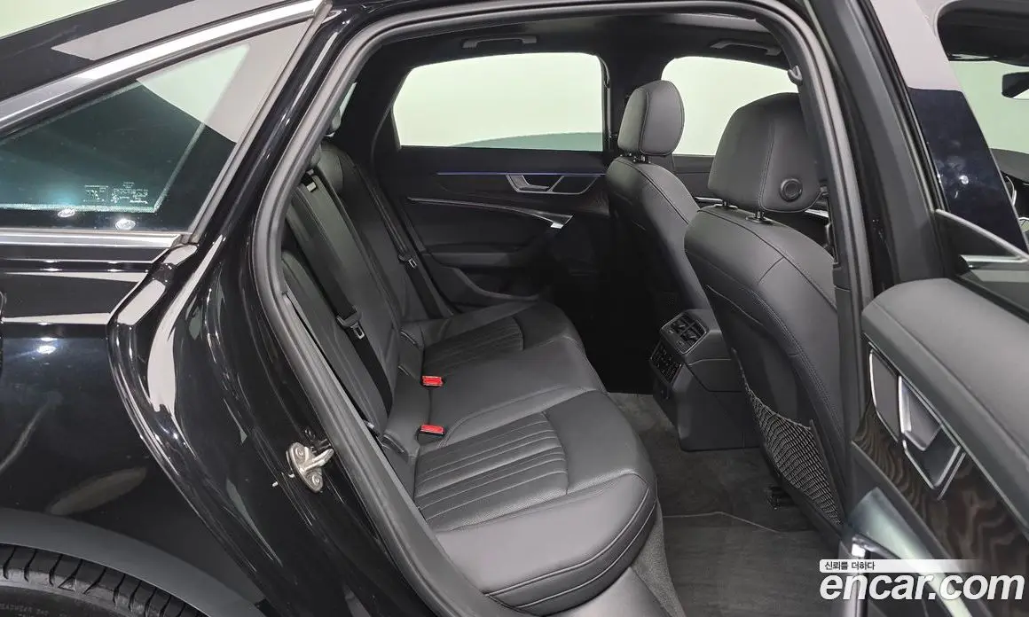 Audi A6 2020 2.0 автомат (гидро), фото 12 Audi A6 2020 2.0 автомат (гидро), фото 12