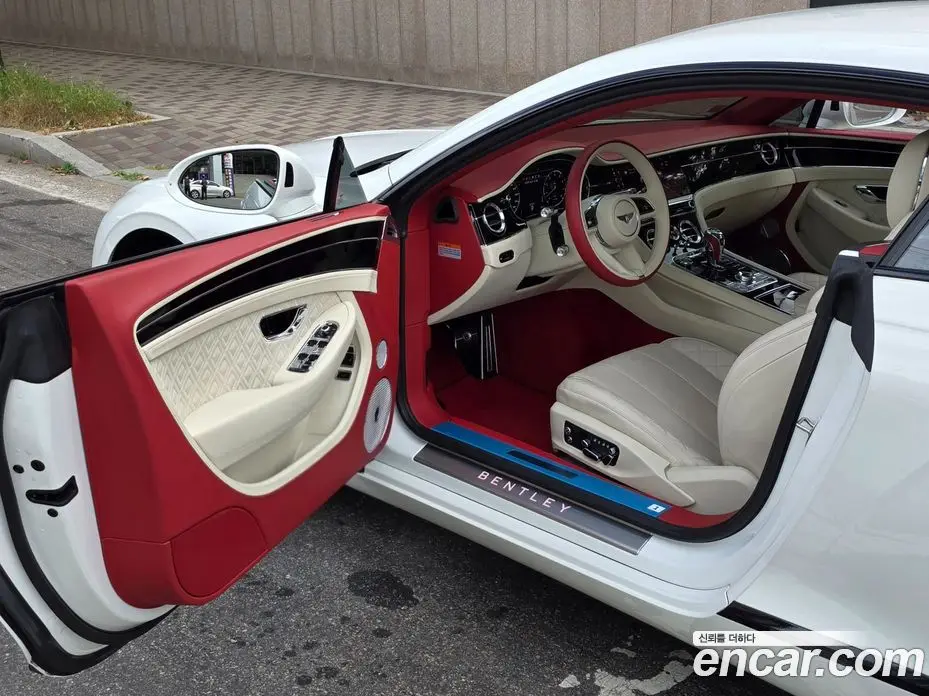 Bentley Continental 2021 4.0 автомат (гидро), фото 13 Bentley Continental 2021 4.0 автомат (гидро), фото 13