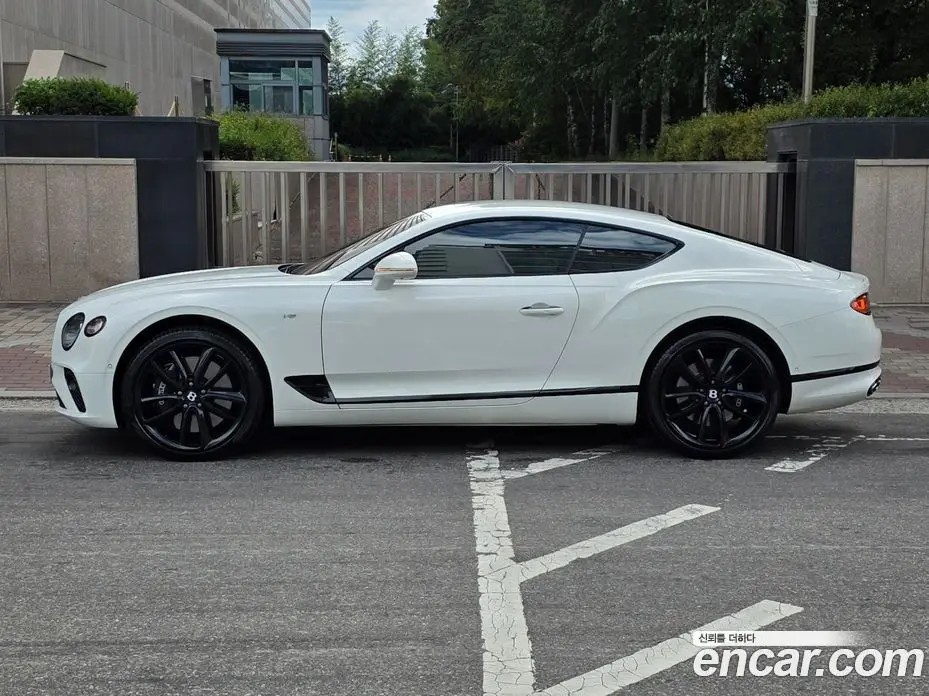 Bentley Continental 2021 4.0 автомат (гидро), фото 6 Bentley Continental 2021 4.0 автомат (гидро), фото 6