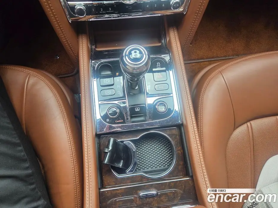 Bentley Mulsanne 2014 6.8 автомат (гидро), фото 13 Bentley Mulsanne 2014 6.8 автомат (гидро), фото 13