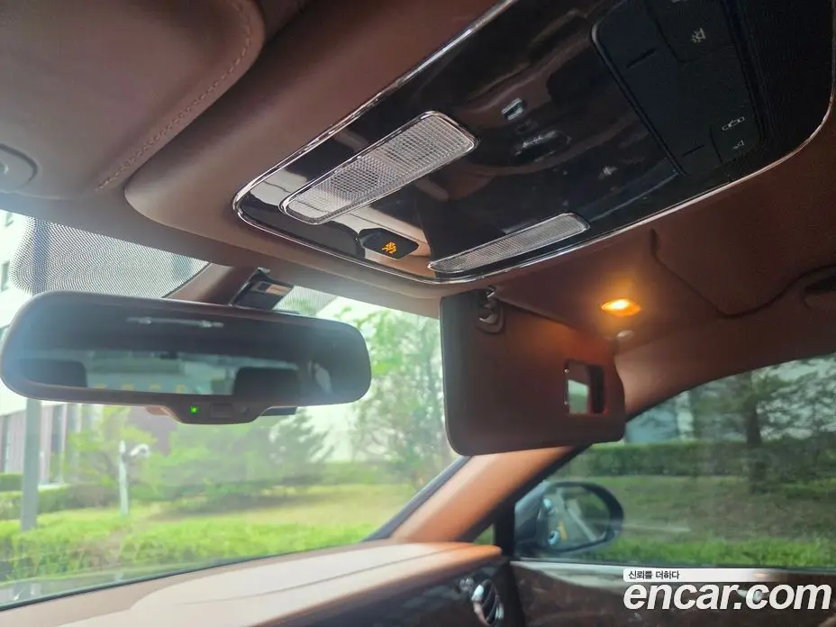 Bentley Mulsanne 2014 6.8 автомат (гидро), фото 15 Bentley Mulsanne 2014 6.8 автомат (гидро), фото 15