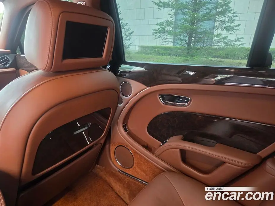Bentley Mulsanne 2014 6.8 автомат (гидро), фото 17 Bentley Mulsanne 2014 6.8 автомат (гидро), фото 17