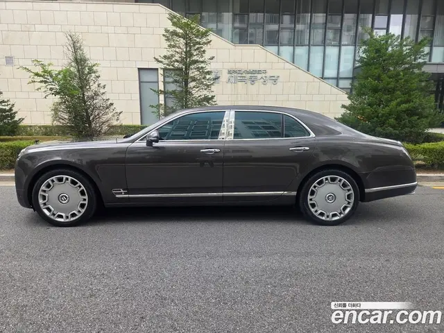 Bentley Mulsanne 2014 6.8 автомат (гидро), миниатюра 3 Bentley Mulsanne 2014 6.8 автомат (гидро), миниатюра 3