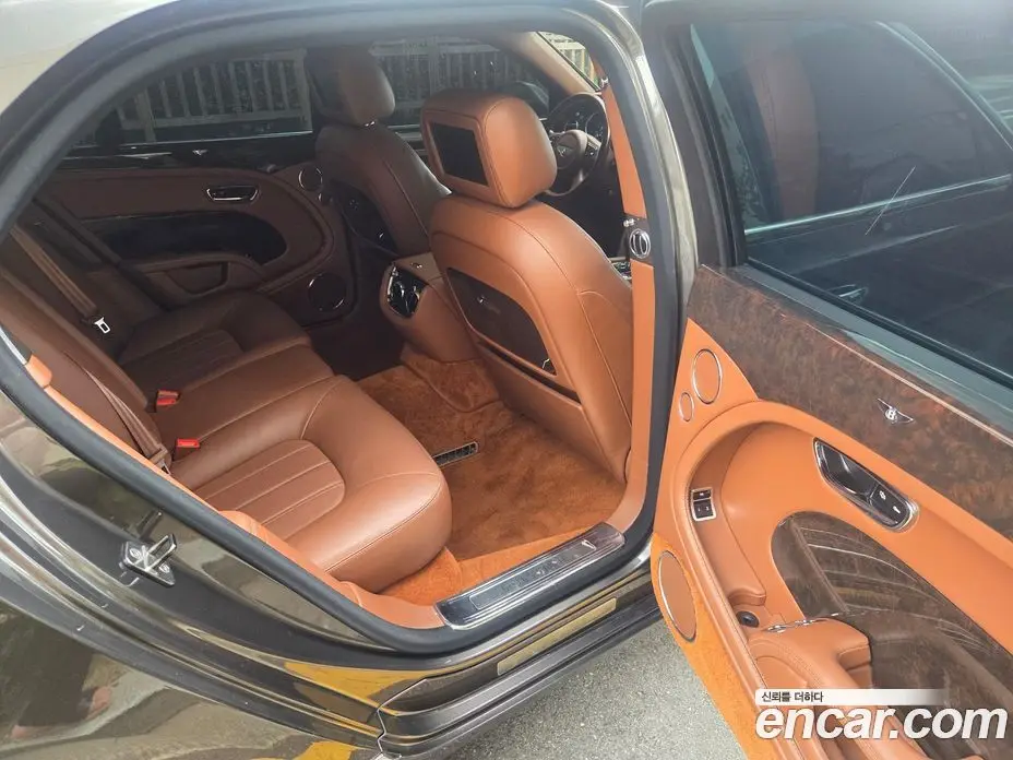 Bentley Mulsanne 2014 6.8 автомат (гидро), фото 8 Bentley Mulsanne 2014 6.8 автомат (гидро), фото 8