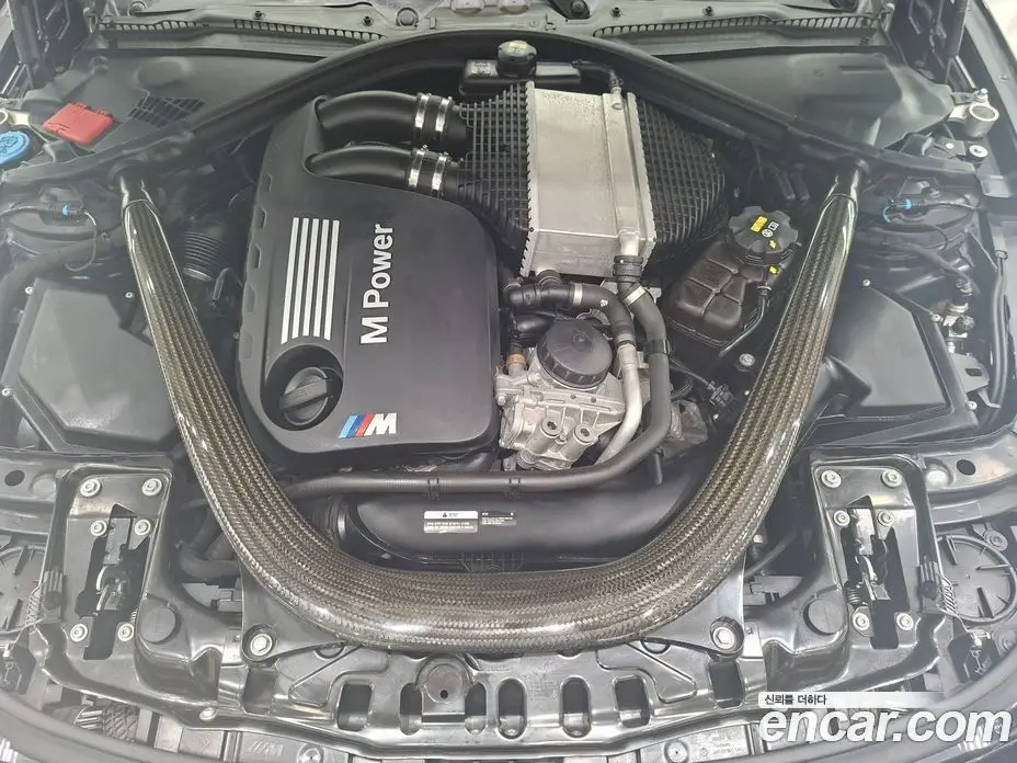 BMW M4 2017 3.0 автомат (гидро), фото 6 BMW M4 2017 3.0 автомат (гидро), фото 6
