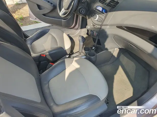 Chevrolet Spark 2012 1.0 автомат (гидро), миниатюра 12