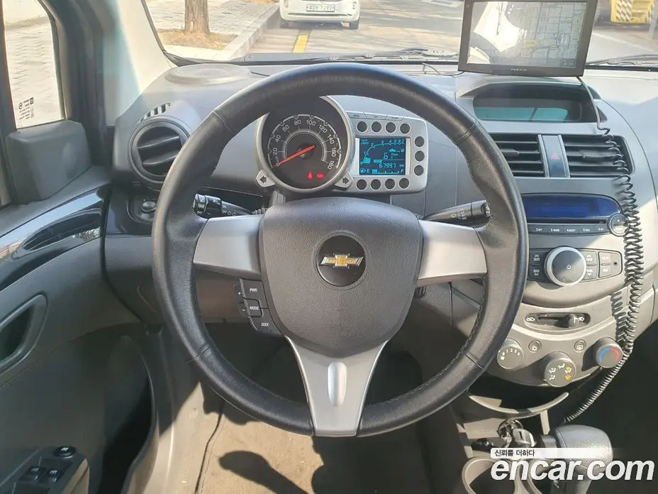 Chevrolet Spark 2012 1.0 автомат (гидро), фото 16