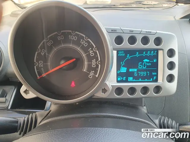 Chevrolet Spark 2012 1.0 автомат (гидро), миниатюра 8