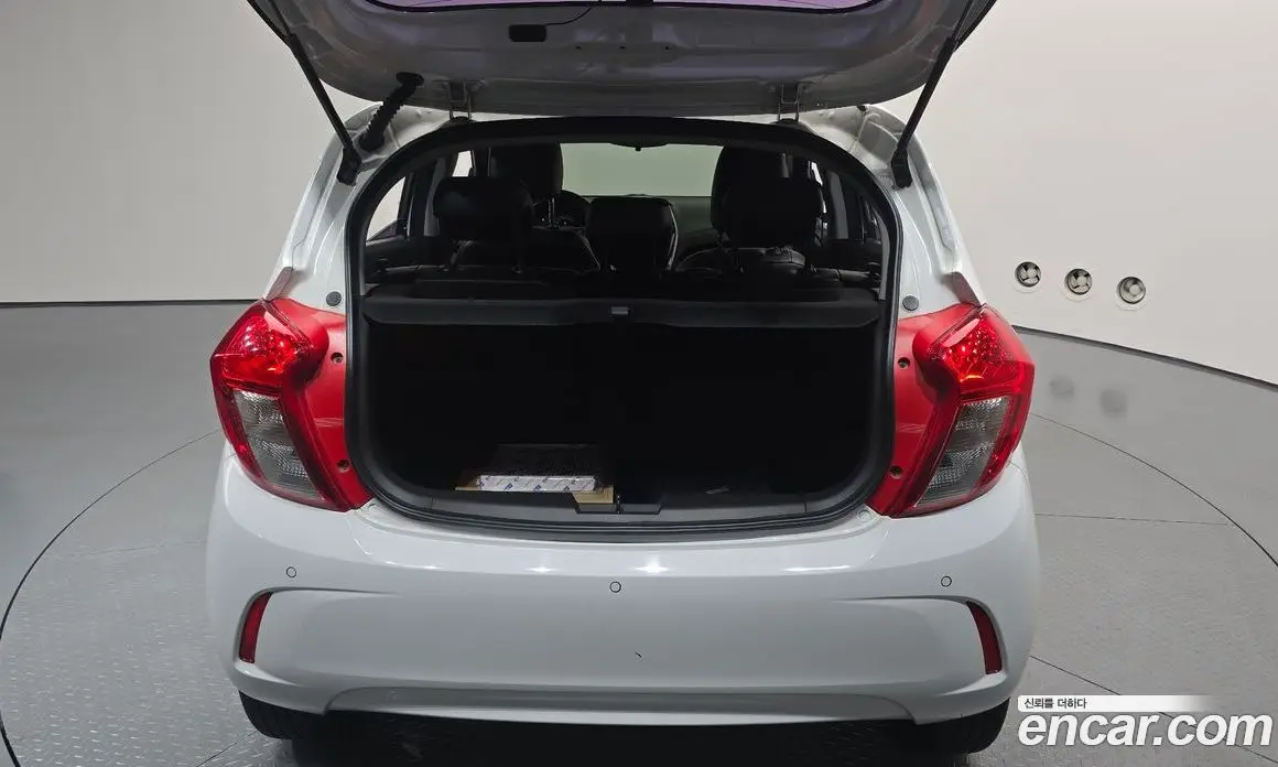 Chevrolet Spark 2016 1.0 автомат (гидро), фото 20 Chevrolet Spark 2016 1.0 автомат (гидро), фото 20