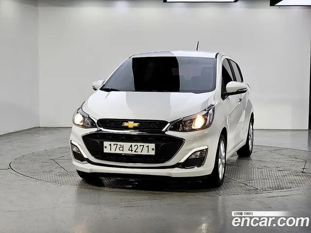 Chevrolet Spark 2019 1.0 автомат (гидро), миниатюра 2