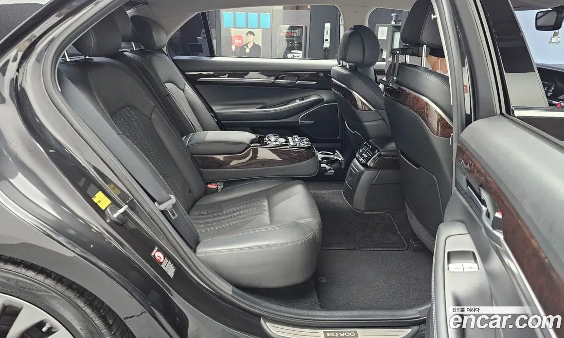 Genesis EQ900 2018 3.3 автомат (гидро), фото 12 Genesis EQ900 2018 3.3 автомат (гидро), фото 12