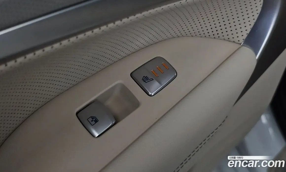 Genesis G70 2023 2.5 автомат (гидро), фото 18