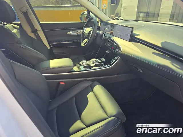Genesis GV70 2025 2.5 автомат (гидро), миниатюра 11